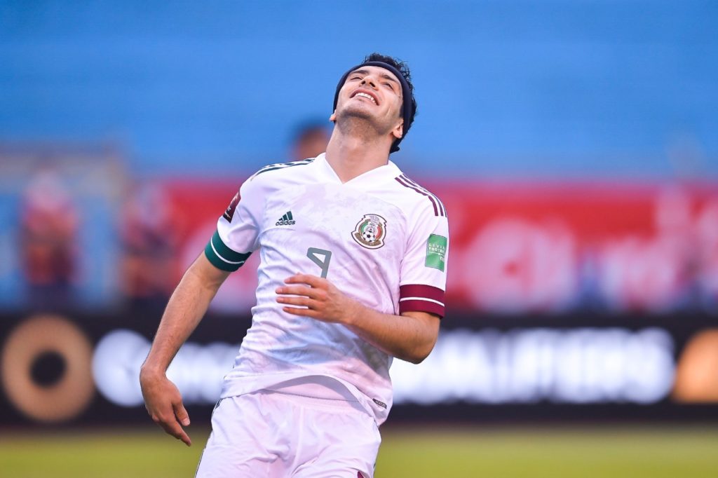 México derrota a Honduras y asegura repechaje para Qatar 2022