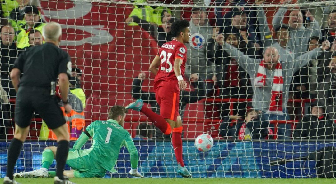 Liverpool derrota al Manchester y demuestra que está para ser campeón