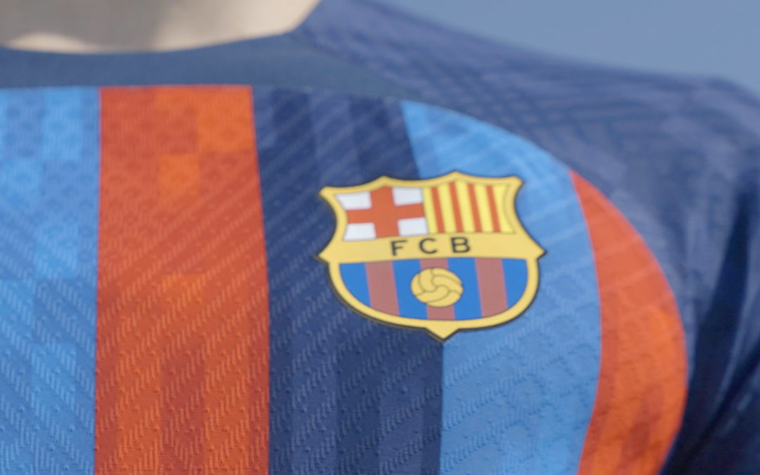 Barcelona presentó su nueva camiseta para la temporada 2022:202