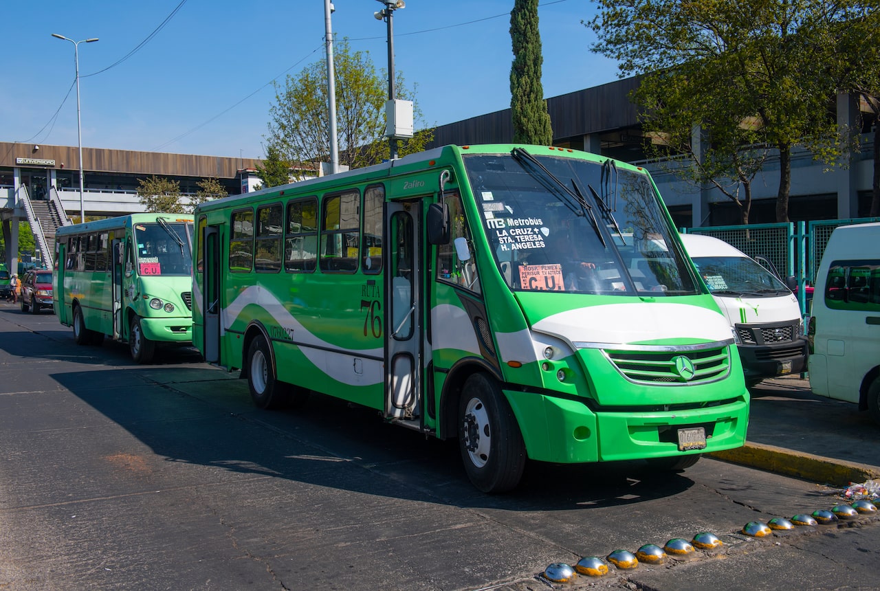 Transporte público subirá un peso en CDMX