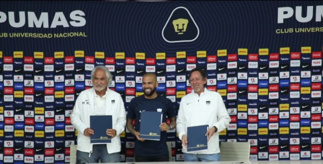 Dani Alves contrato