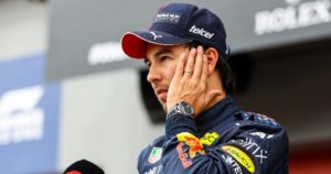 Red Bull relevo Checo Pérez