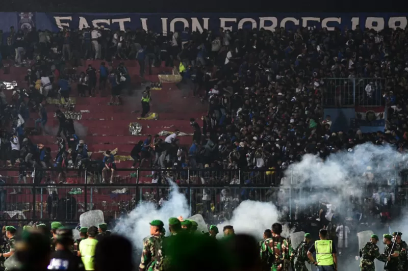 Indonesia partido fútbol muertos