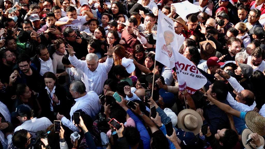 marcha pueblo mexicanos AMLO