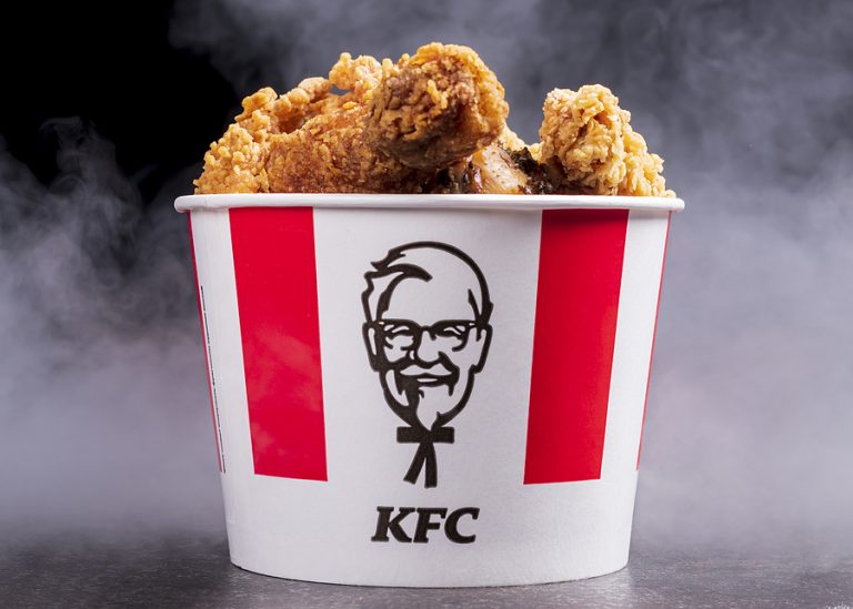 KFC pollo crudo Escorpión