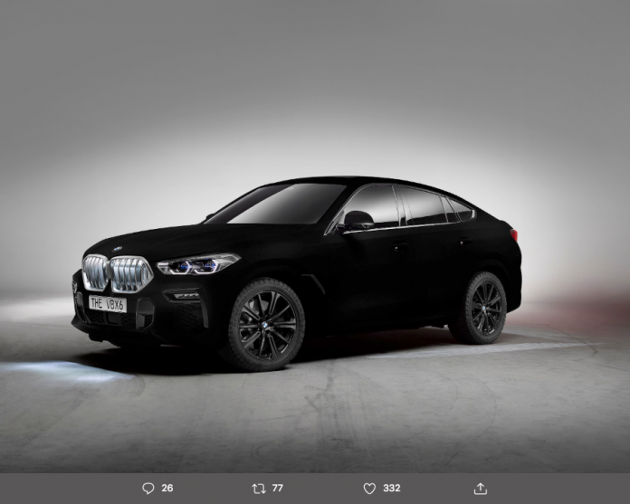 Un BMW X6 de exhibiciÃ³n utilizÃ³ el color Vantablack, el negro que absorbe la luz y evita que cualquier otro tono se refleje.