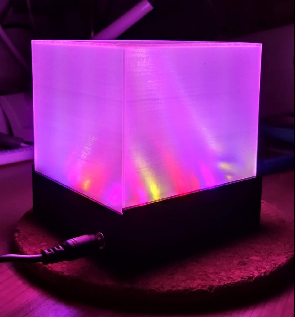 cube light with effect in purple