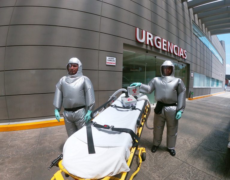5 notas del día: CDMX se mantiene en semáforo naranja y el traje anti Covid-19 hecho en México