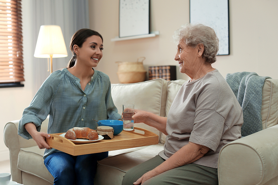 La importancia de la red de apoyo familiar en el cuidado de una persona con Alzheimer