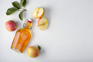 ¿Es posible que el vinagre de manzana sea bueno para la salud?