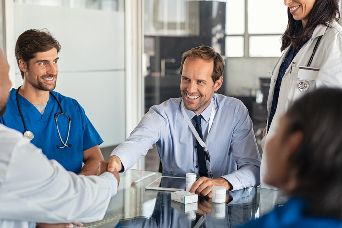 El visitador médico: ¿Cuál es el papel que desempeña?