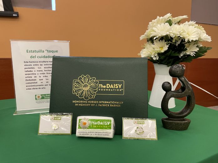 Inédito: Personal mexicano de enfermería recibirá el DAISY Award