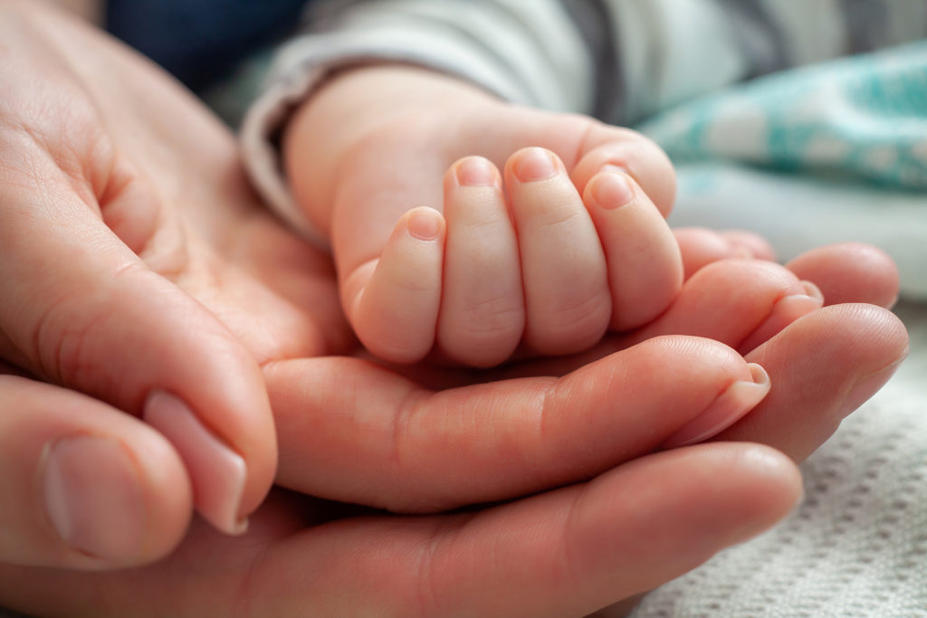 ¡Ojo! FDA pide no consumir esta fórmula infantil porque causa infecciones