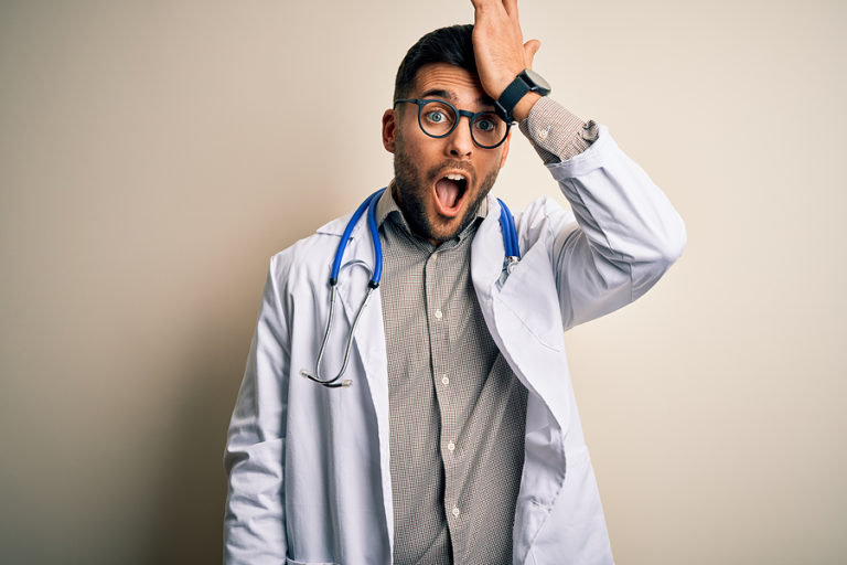 10 errores que cometen los médicos inteligentes ¡EVÍTALOS!