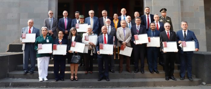 Premio mérito médico ganadores