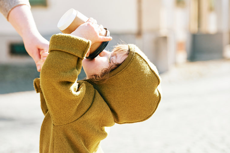 La cafeína se postula como tratamiento potencial para los síntomas del déficit de atención