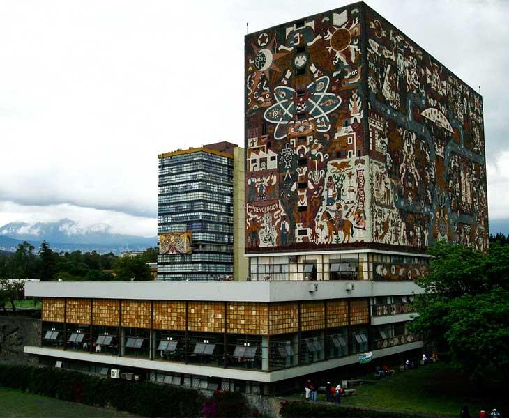 UNAM AMLO