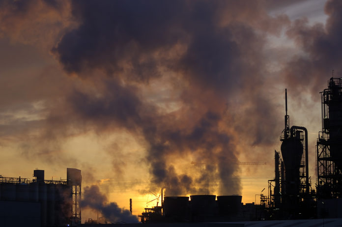 Las mujeres son más afectadas que hombres por contaminación ambiental