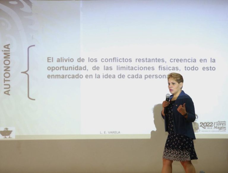 ISSSTE promueve la tanatología para hacer “médicos más humanos”
