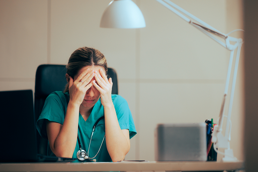 especialidades médicas renuncias residentes