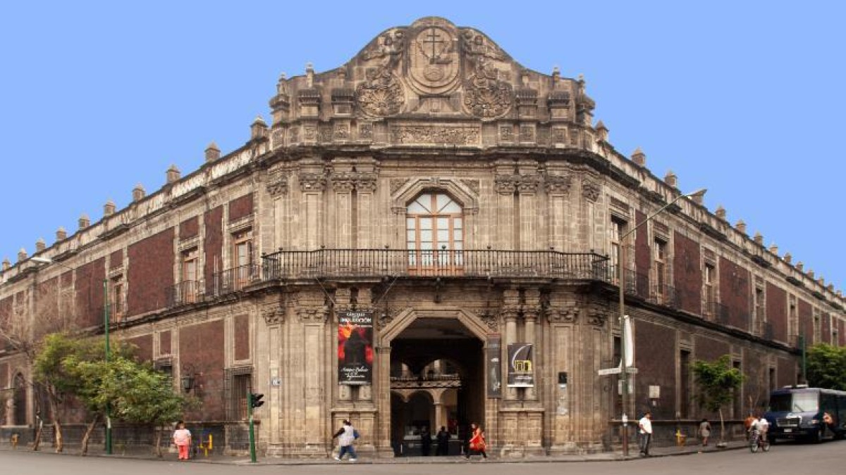 Palacio de la Escuela de Medicina. Conoce su historia, ubicación y sus salas Foto FB: @PalacioDeMedicinaUnam