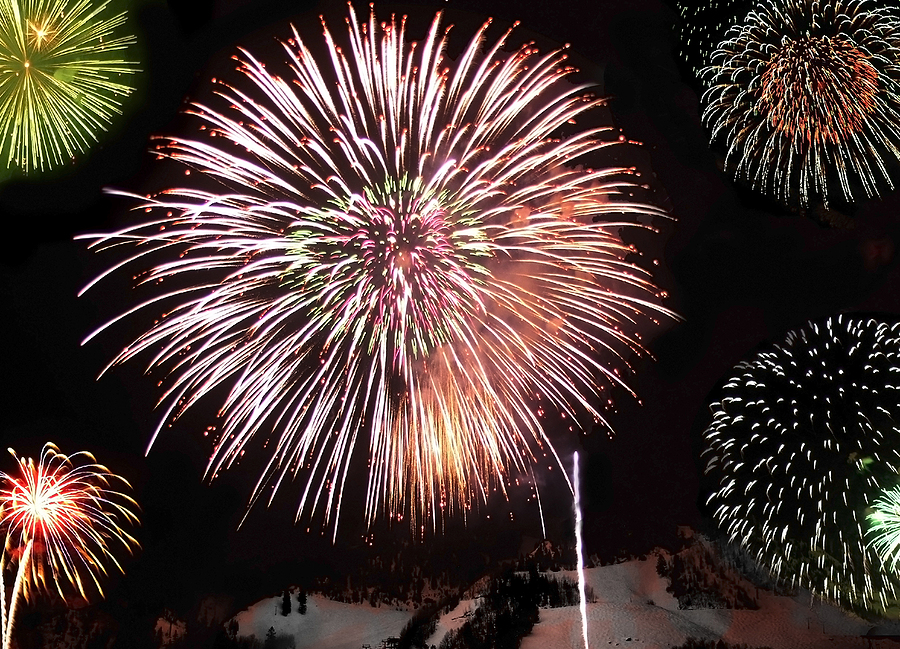 Consejos para evitar riesgos con pirotecnia y fuegos artificiales