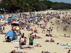 Cofepris revela los nombres de las playas más sucias de México