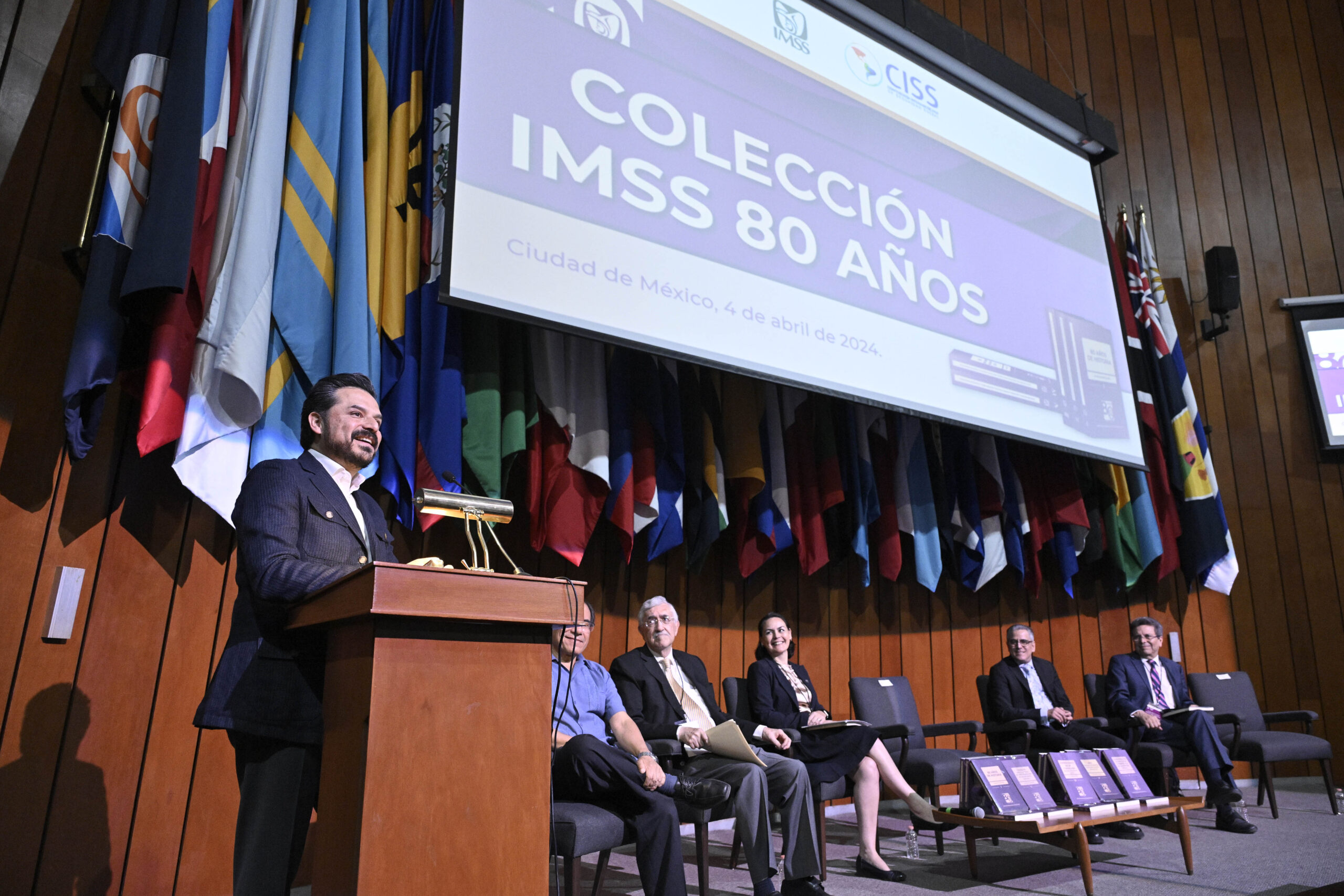 IMSS publica 5 libros para celebrar sus primeros 80 años de vida