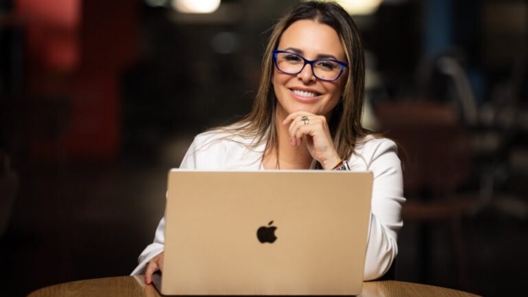 Doctora inventa el primer dispositivo para personas con EPOC y así funciona