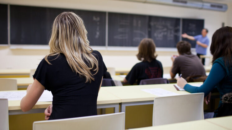 ¿Cuál fue la universidad con el puntaje más alto en el ENARM 2024?