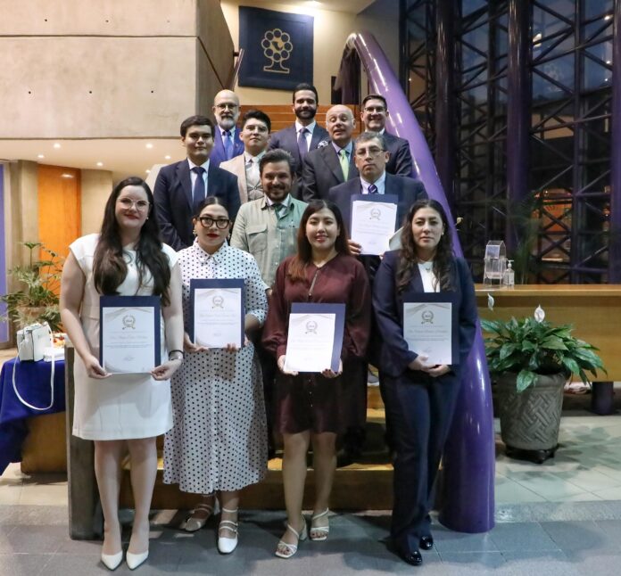 IMSS hace historia y obtiene el premio All.Can México 2024 por su atención a pacientes con cáncer