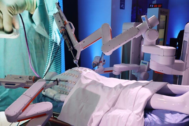 Cirugía robótica, ¿cuáles son sus beneficios en mujeres con diabetes?