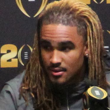 jalen hurts dreads