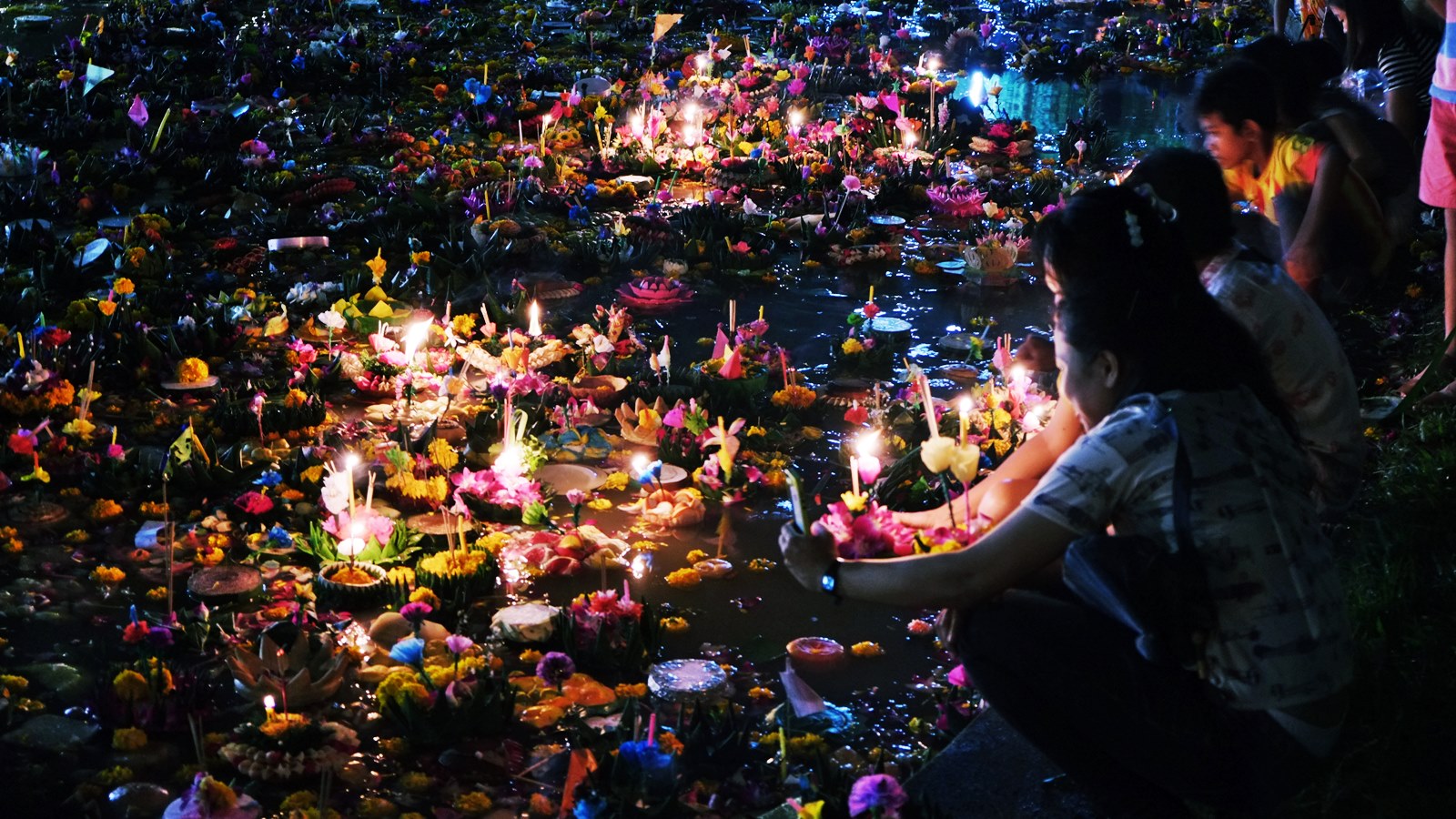 Le fameux festival de Loy Khratong qui illumine toute la Thaïlande 