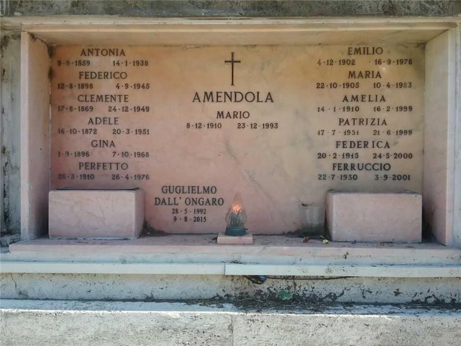 Tomba Ferruccio Amendola -Bassopiano Pincetto, Scaglione Tiburtino, loculo esterno 11, fila 1 (all’altezza delle Gallerie 10/11)