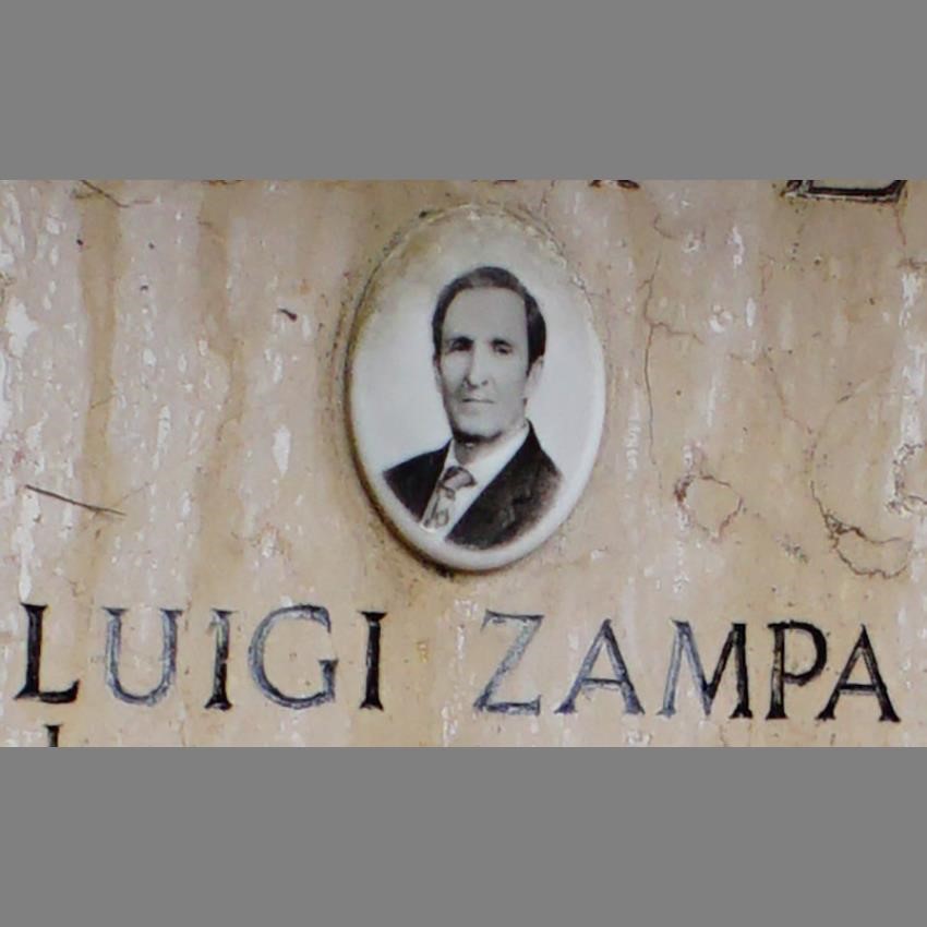 Tomba Luigi Zampa - Rampa Caracciolo, fila IV, n. 50