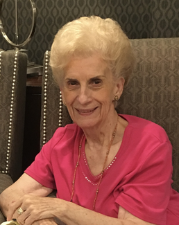 Obituary Photo for Elaine van den Boogert Dyreng