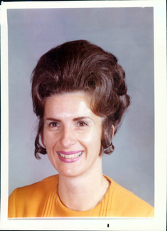 Obituary Photo for Elaine van den Boogert Dyreng