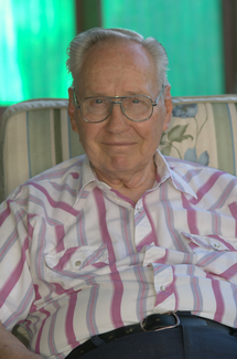 Obituary Photo for Elwyn Langley Bergstrom