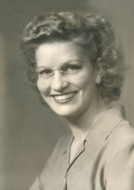 Obituary Photo for Karna Broadbent Petuskey