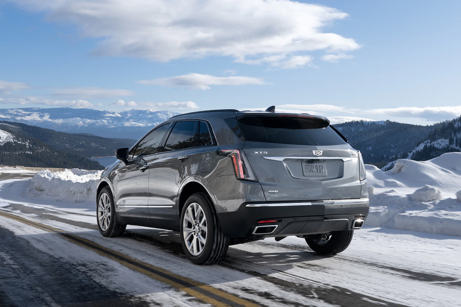 2021 Cadillac XT5 Off Roading