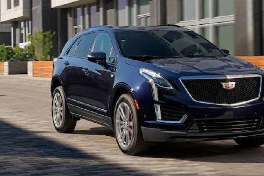 2022 Cadillac XT5 On The Road