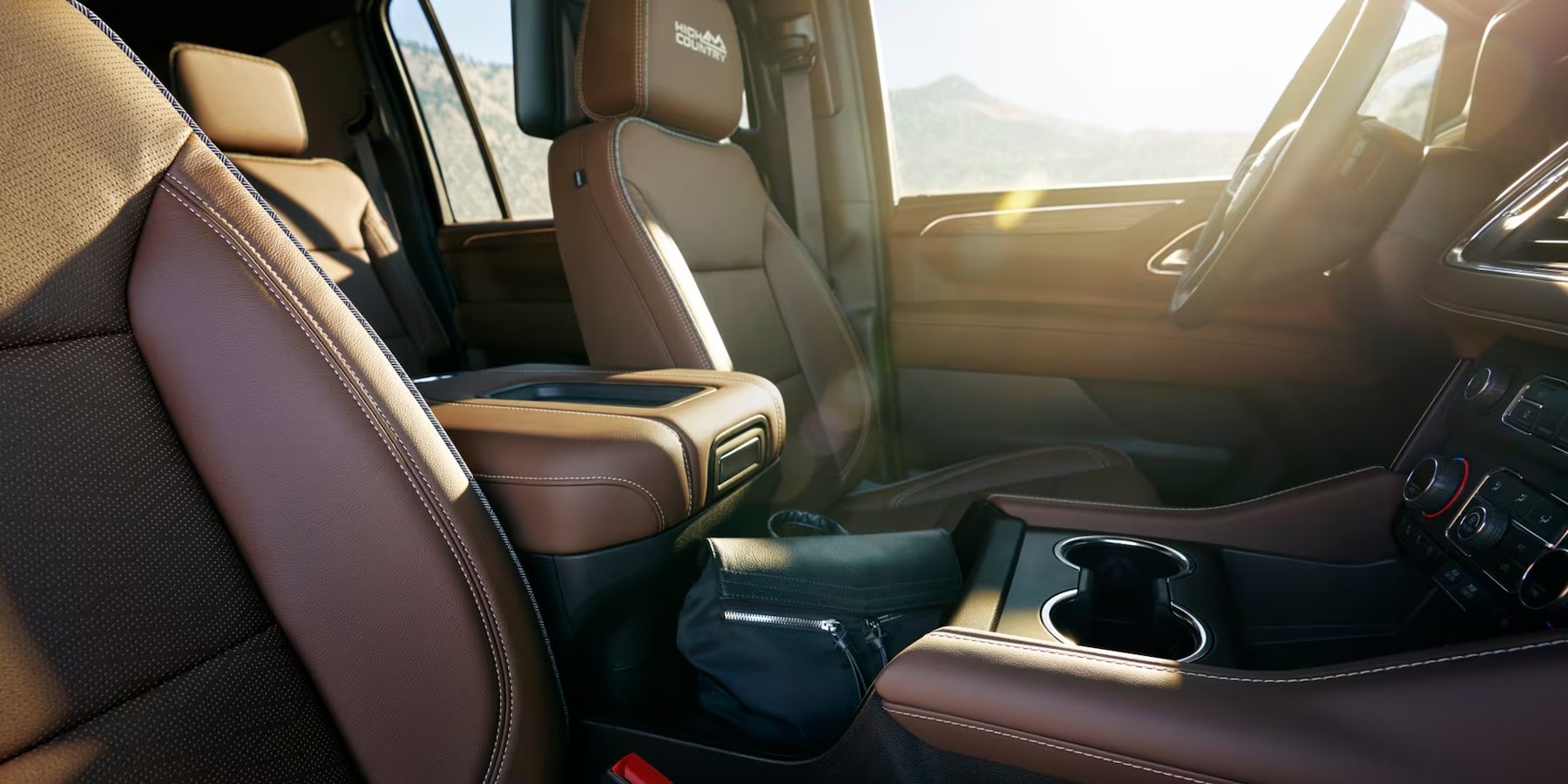 2023 Chevrolet Suburban Interior