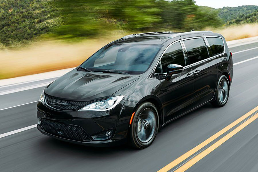 2020 Chrysler Pacifica on the Road