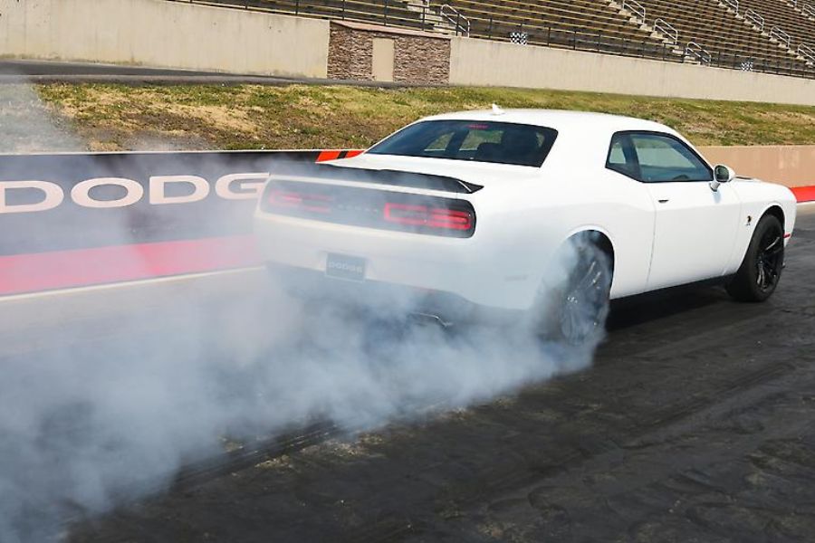 2023 dodge challenger burn out