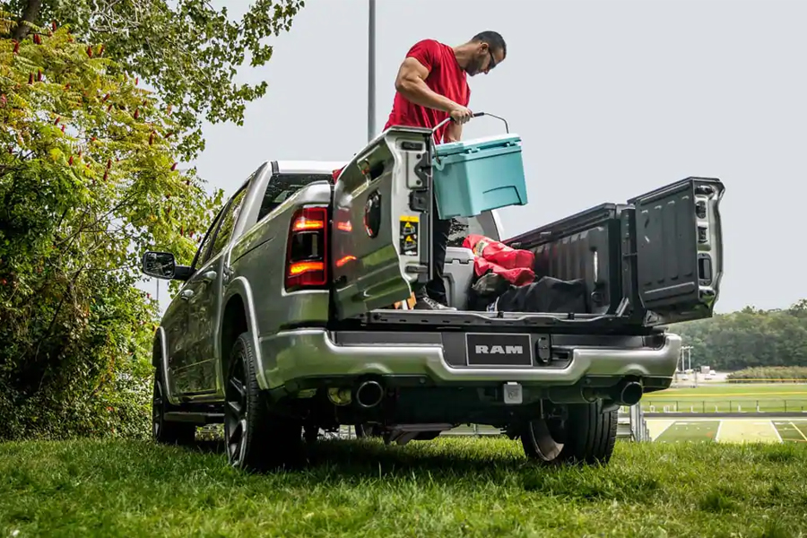 2021 Ram 1500 Hauling