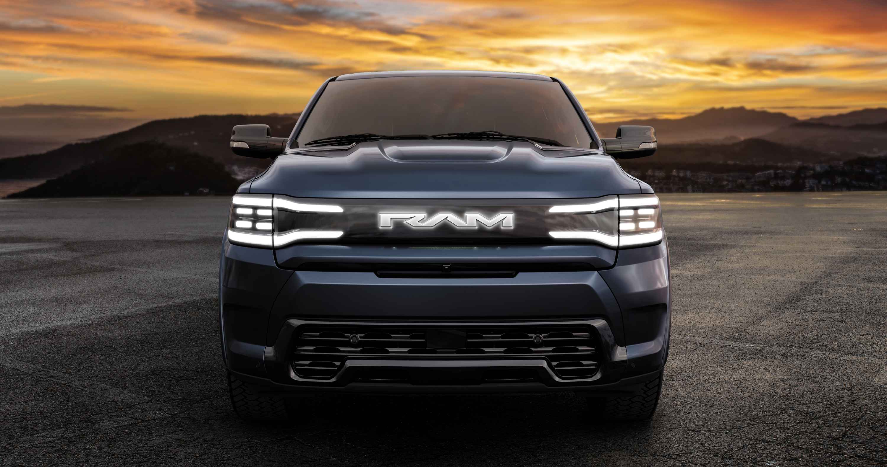 2025 Ram 1500 REV Front