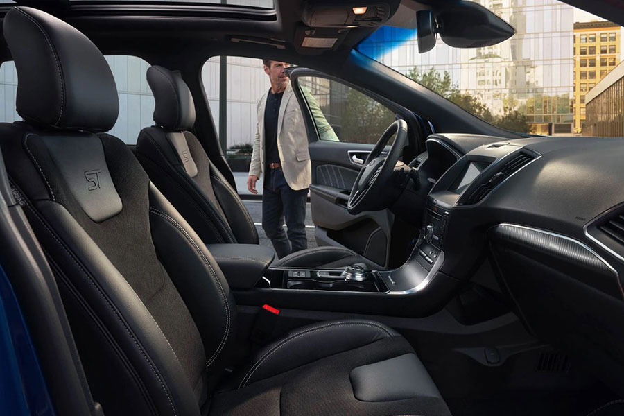 2019 Ford Edge Interior