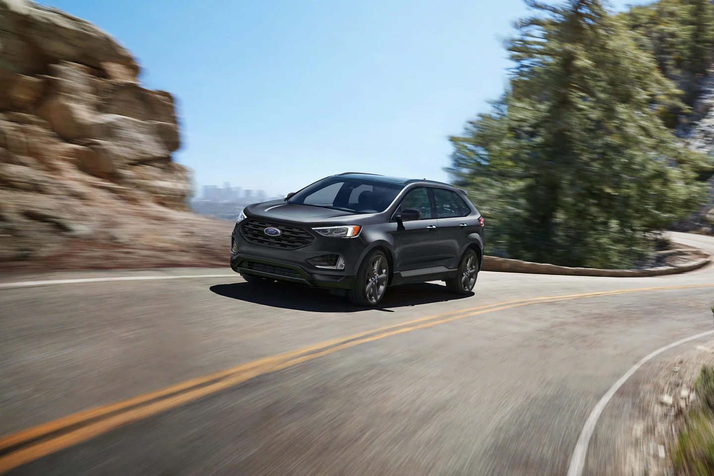 2023 Ford Edge On The Road