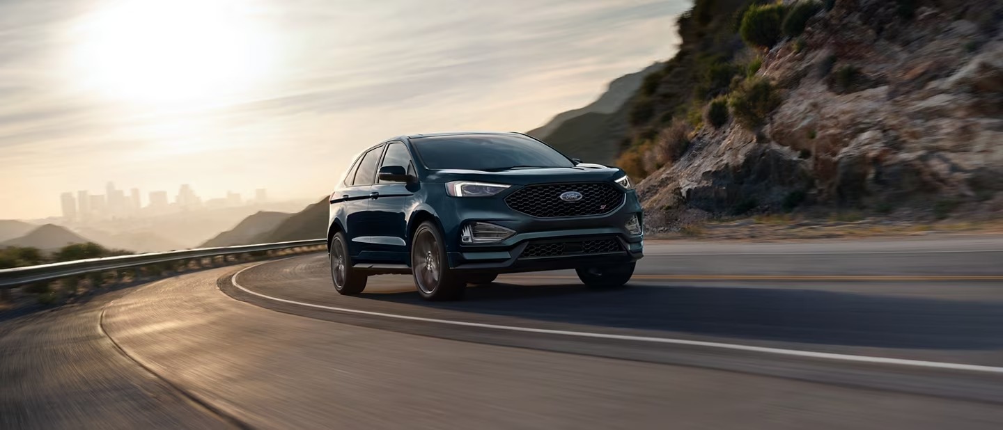 2024 Ford Edge Titanium On The Road